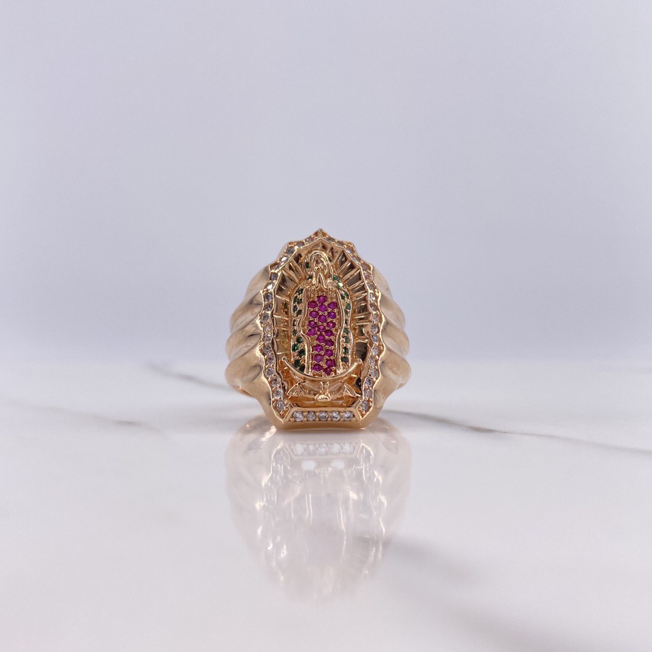 Anillo Virgen de Guadalupe Silueta 11.35gr / T11 1/2 / Circones Blancos Verdes Fucsias Oro Rosa $