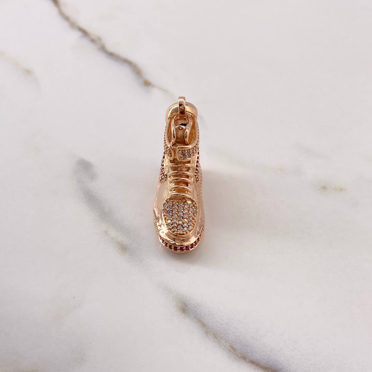 Dije Tenis Chulo 22.75gr / 3.5cm / Circones Blancos Fucsia Oro Rosa $