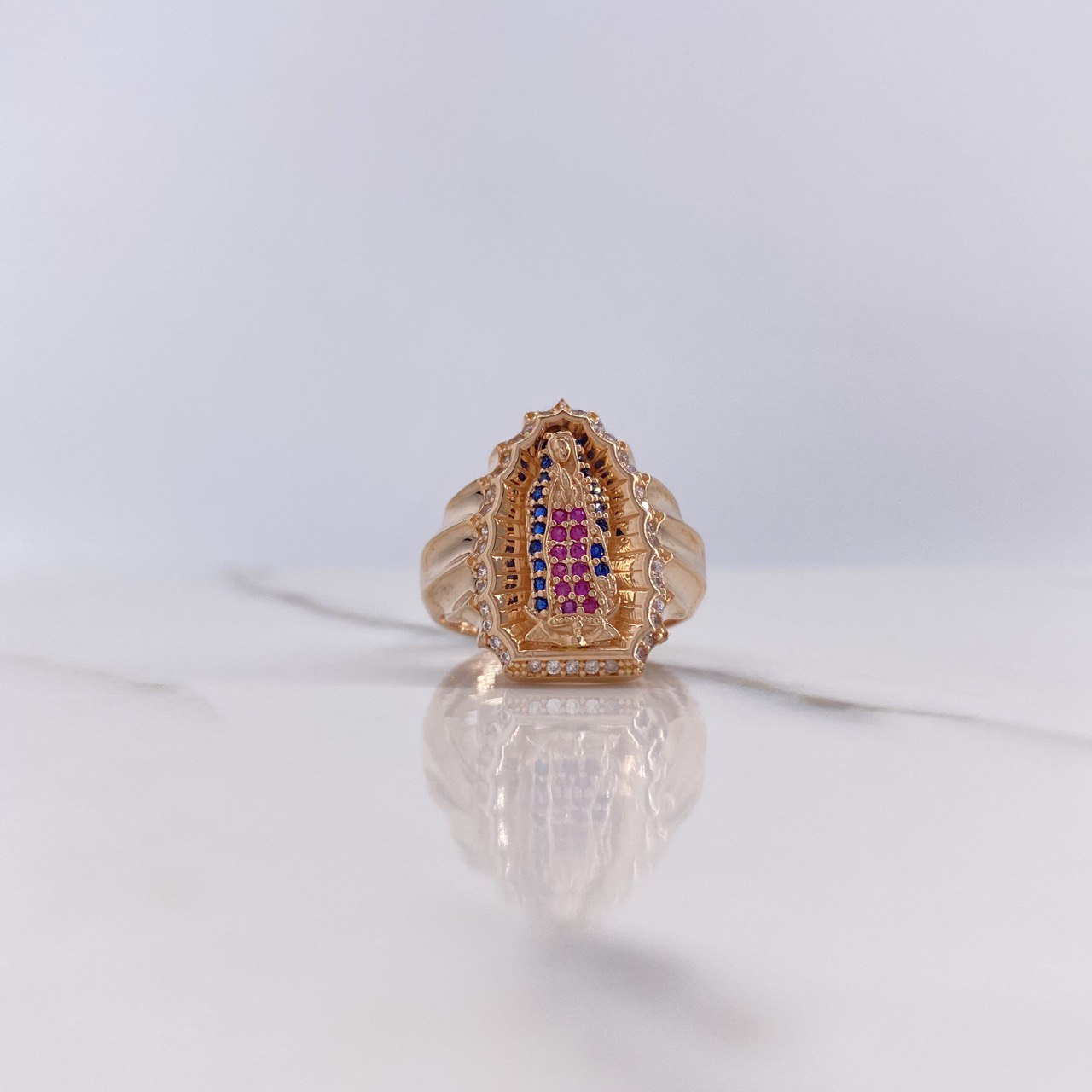 Anillo Virgen de Guadalupe Silueta 6.7gr / T6 1/2 / Circones Blancos Azules Fucsias Oro Rosa $