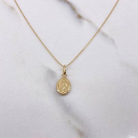 Cadena Aro Seguido 0.6gr / 45cm + Dije Virgen Guadalupe 0.3gr / 1.7cm / Oro Amarillo (Oferta) $