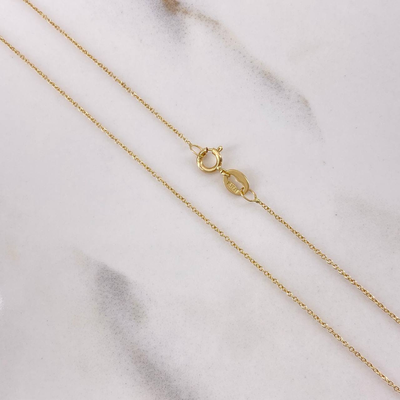 Cadena Aro Seguido 0.6gr / 45cm + Dije Virgen Guadalupe 0.3gr / 1.7cm / Oro Amarillo (Oferta) $