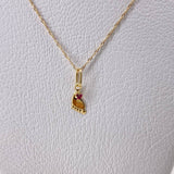 Cadena Singapur 0.75gr / 45cm + Dije Pie Circon Fucsia 0.25gr / 1.8cm / Oro Amarillo (Oferta) $