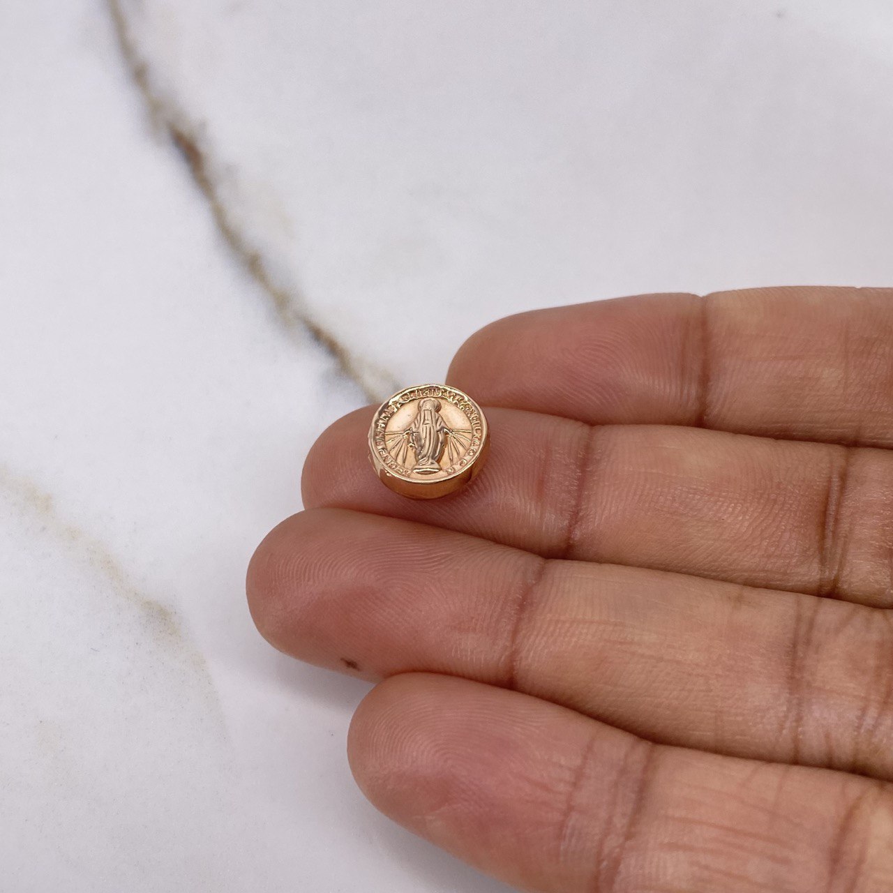 Herraje Virgen Milagrosa Tambor 0.45gr / 1cm / Troquelado Oro Rosa $