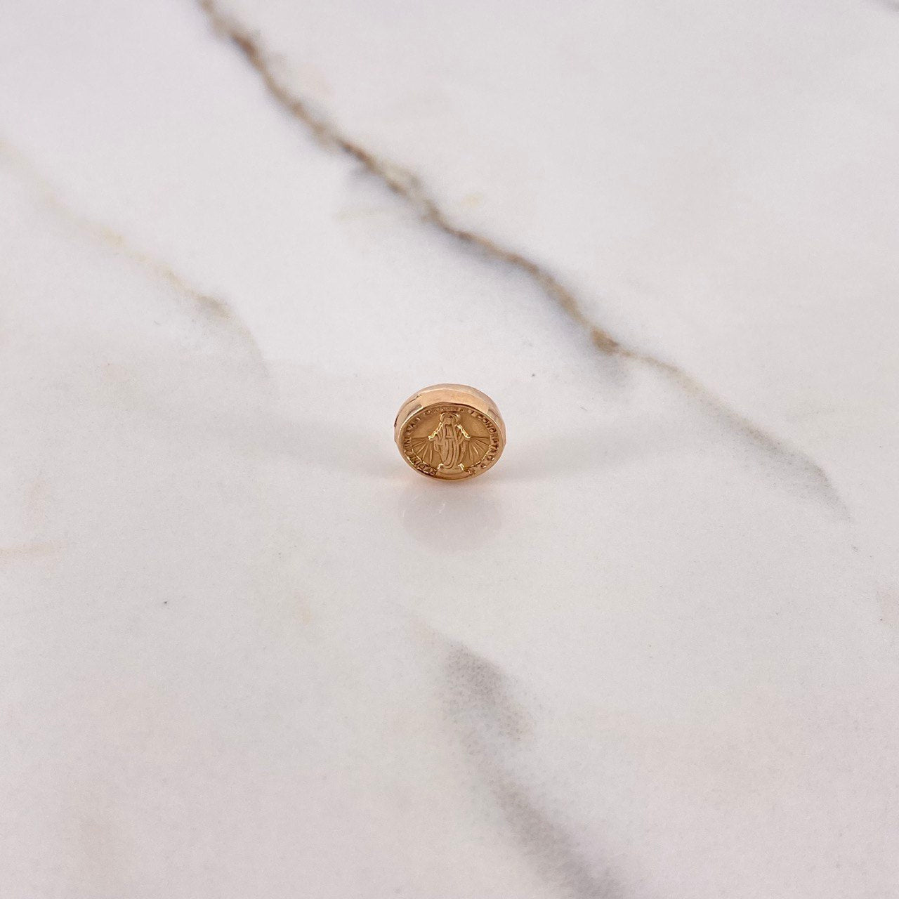 Herraje Virgen Milagrosa Tambor 0.45gr / 1cm / Troquelado Oro Rosa $