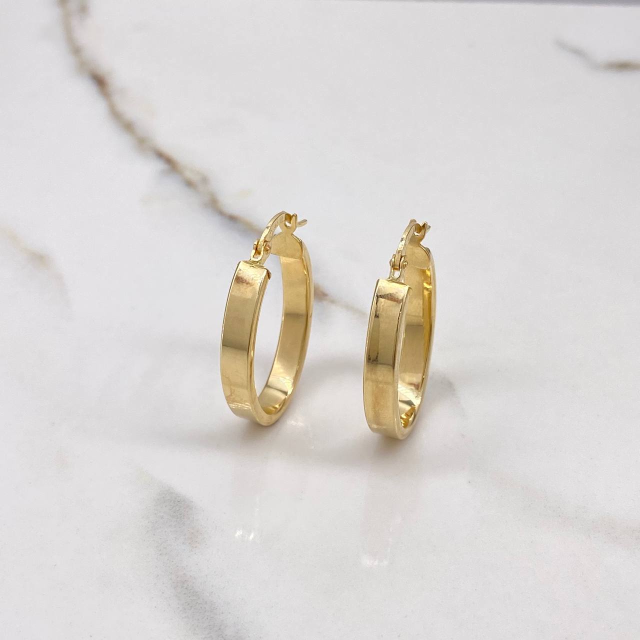 Candongas Diani 3.05gr / 2.7cm / Ovaladas Lisas Oro Amarillo &