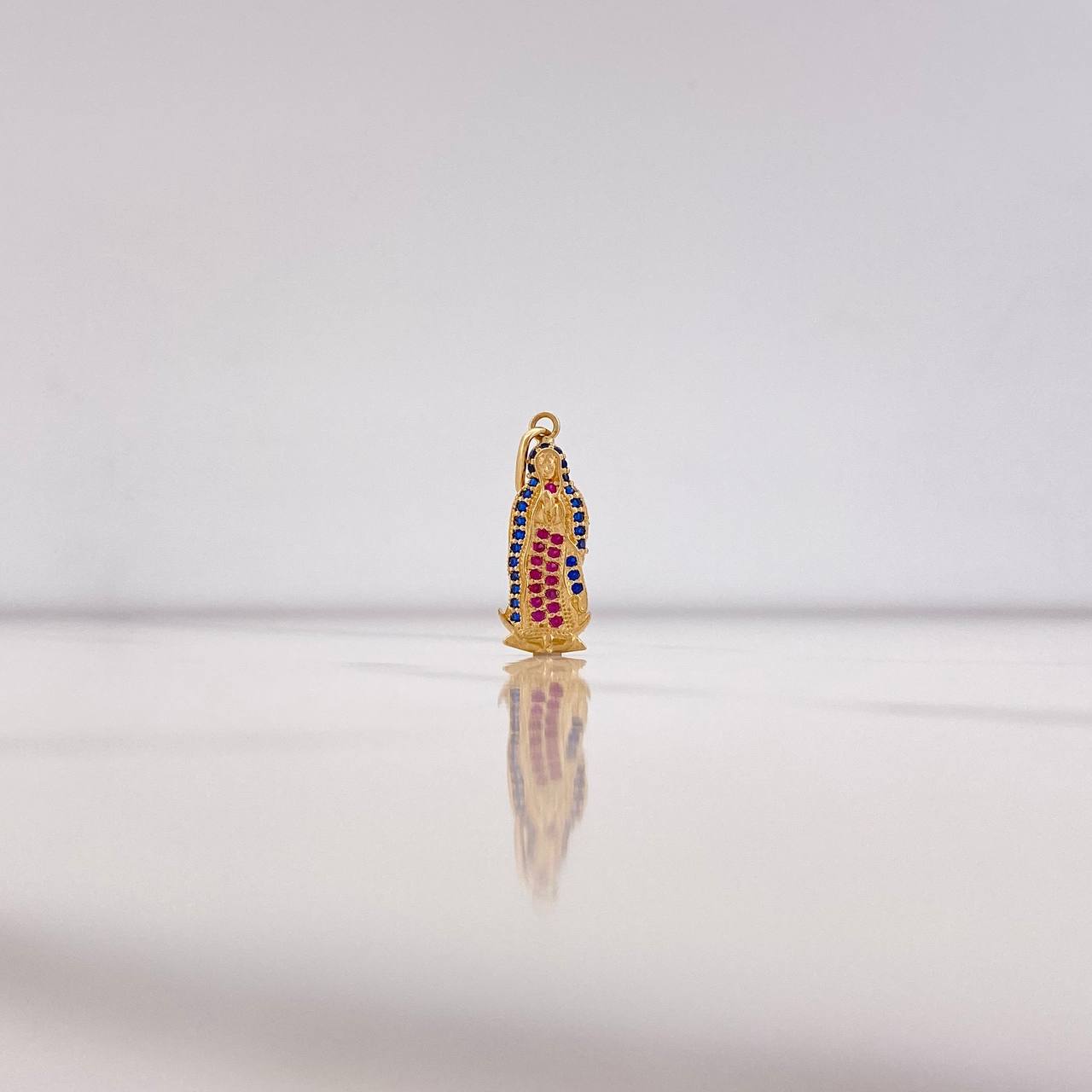 Dije Virgen Guadalupe 1.65gr / 2.7cm / Circones Azules Fucsias Oro Amarillo &