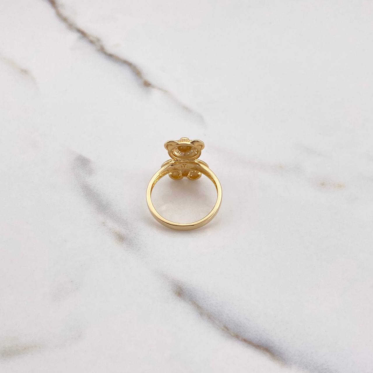 Anillo Oso 3.6gr / T5 1/2 / Circones Blancos Verdes Oro Amarillo $