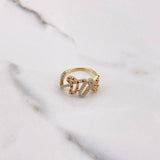 Anillo Love 3.1gr / T6 1/2 / Circones Blancos Fucsias Oro Amarillo $