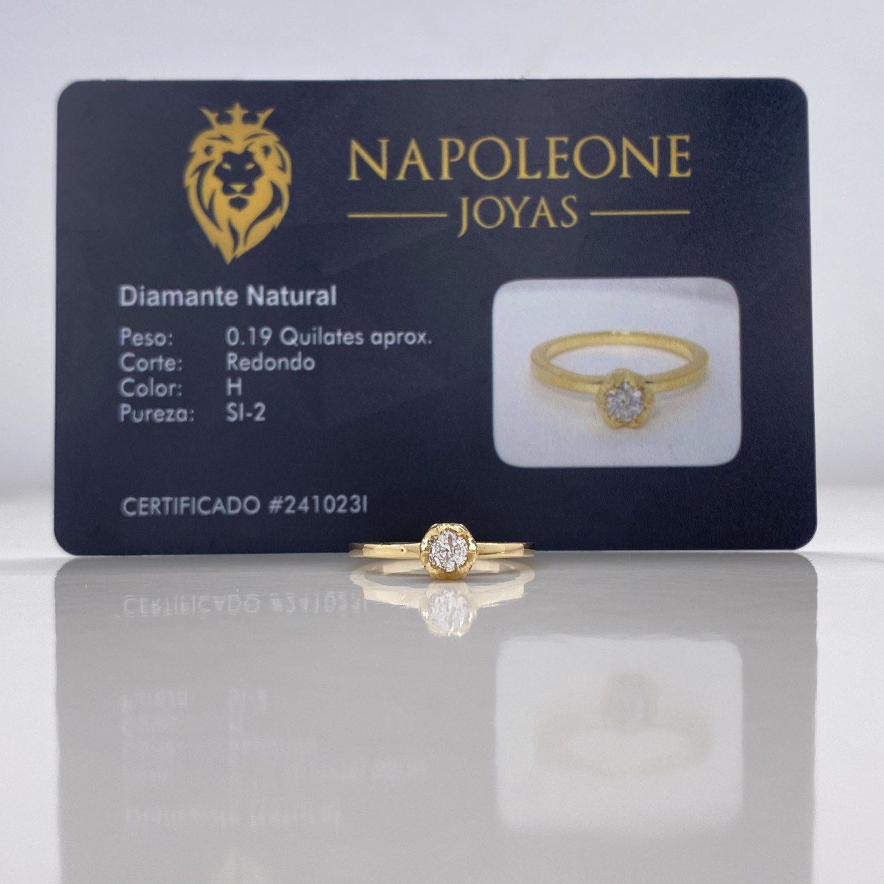 Anillo Solitario Redondo 2.9gr / T5 1/4 / Diamante 0.19 Qts Oro Amarillo (Joya) ©
