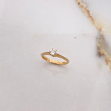 Anillo Solitario Redondo 2.37gr / T5 3/4 / Plano Diamante  0.20 Qts Oro Amarillo (Joya) &