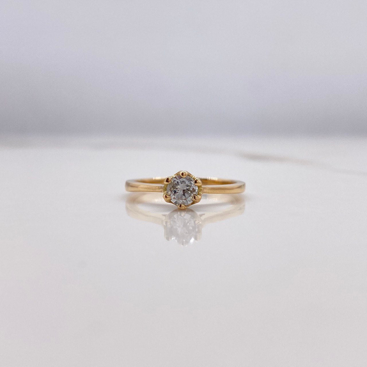 Anillo Solitario Redondo 2.12gr / T6 / Diamante 0.28 Qts Oro Amarillo (Joya) ©