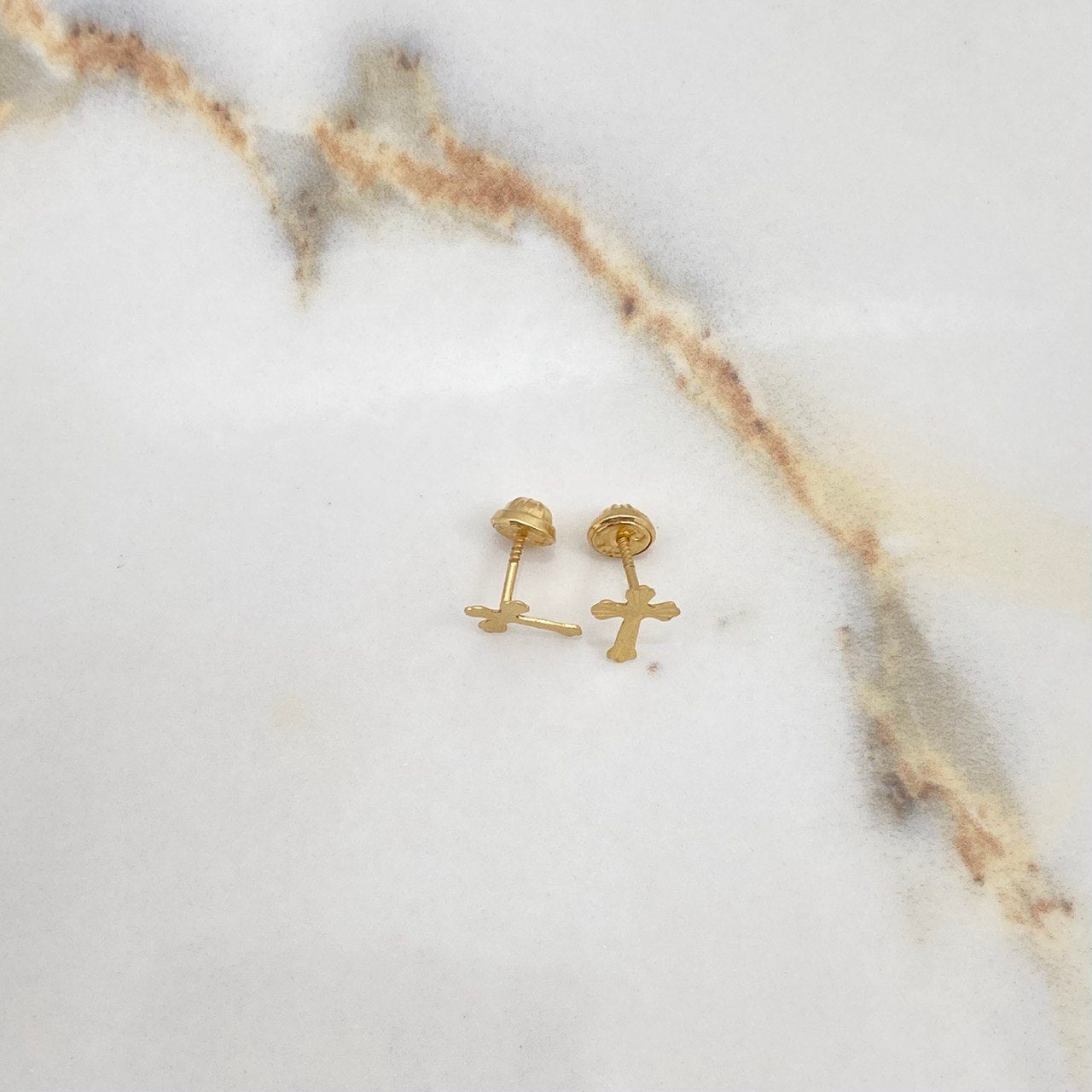 Topos Cruz 0.7gr / Diamantados Oro Amarillo $
