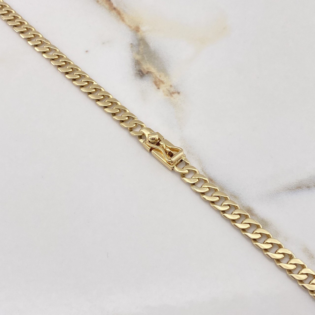 Cadena Cubana Maciza 54.25gr / 75cm / 5.5mm Oro Amarillo $