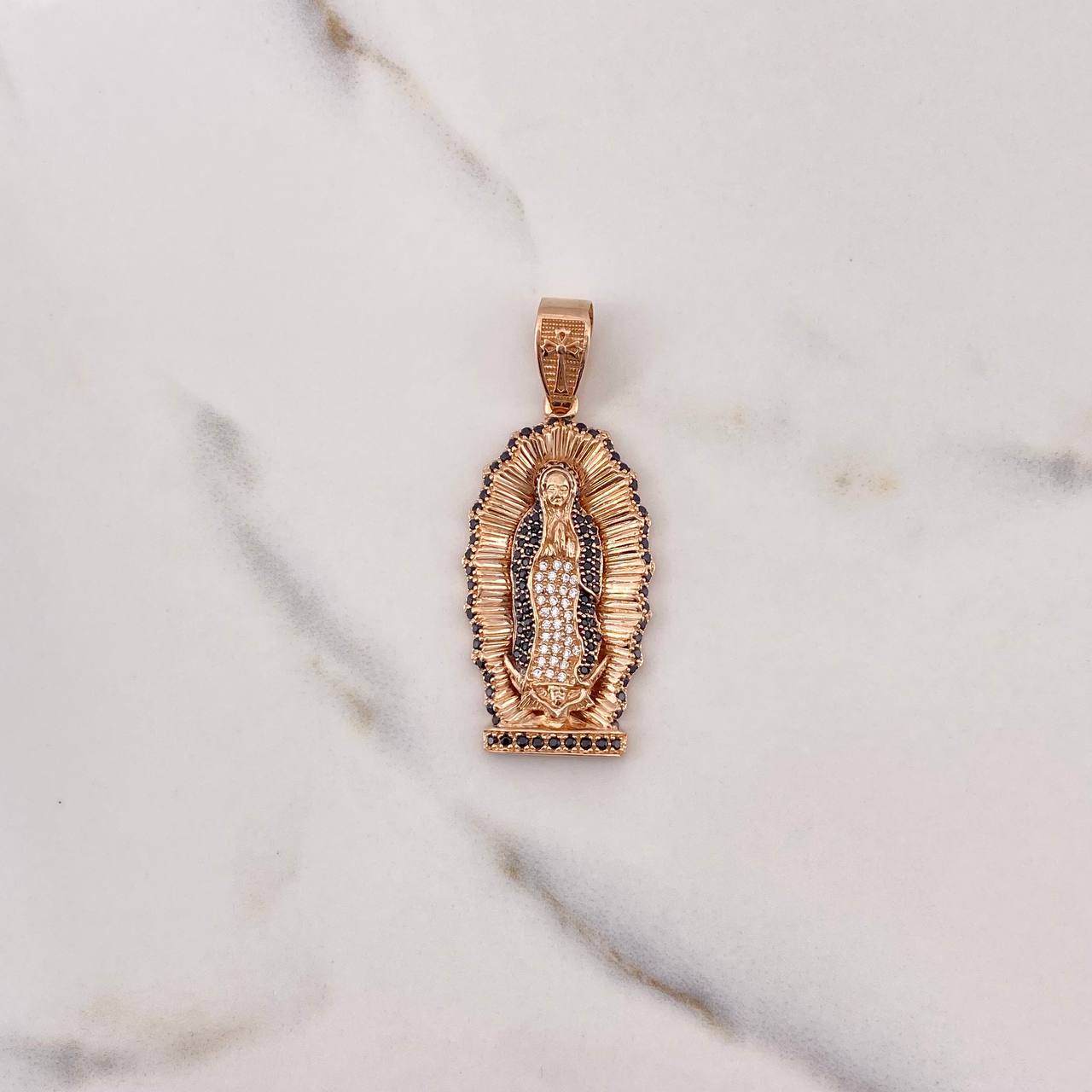 Dije Virgen de Guadalupe 8.55gr / 4.8cm / Circones Blancos Negros Oro Rosa $