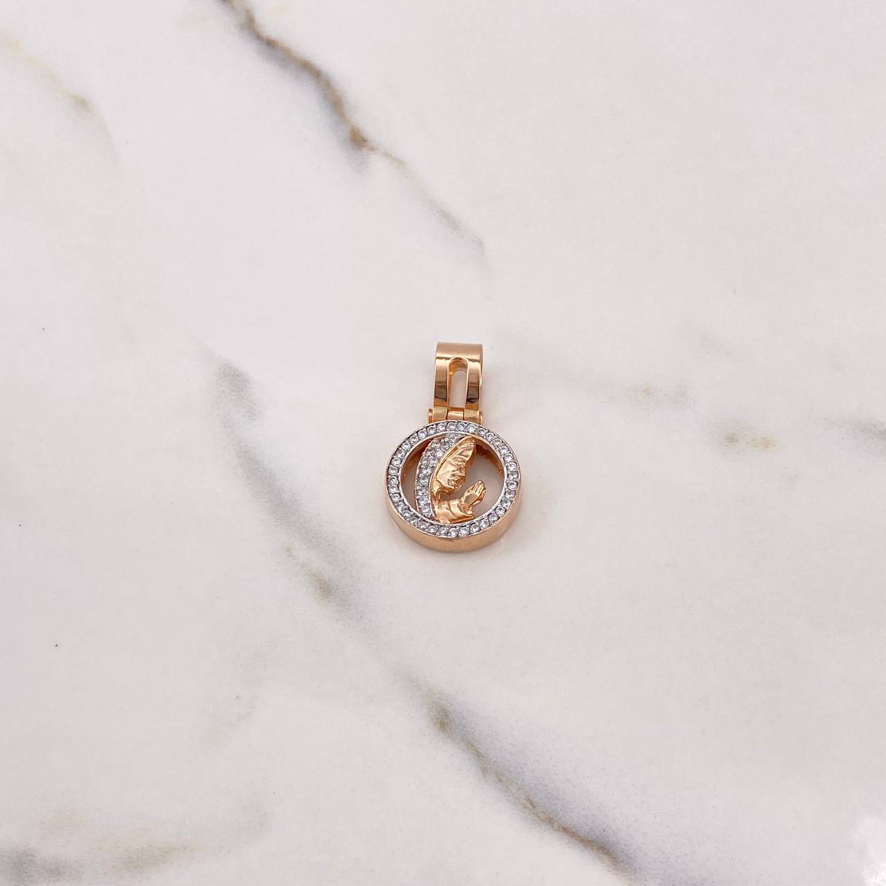 Dije Virgen María 7.45gr / 2.9cm / Circones Blancos Oro Rosa $