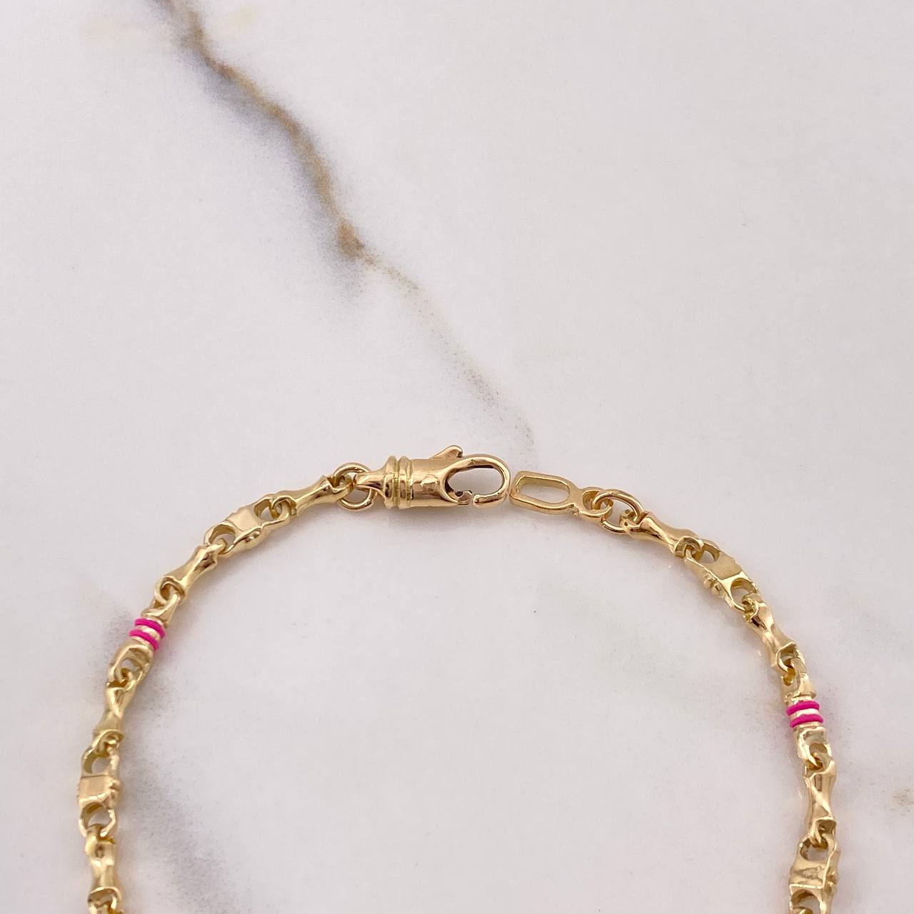 Pulso Rustico Tornillos 8.7gr / 19cm / 4mm Cauchos Fucsias Oro Amarillo $
