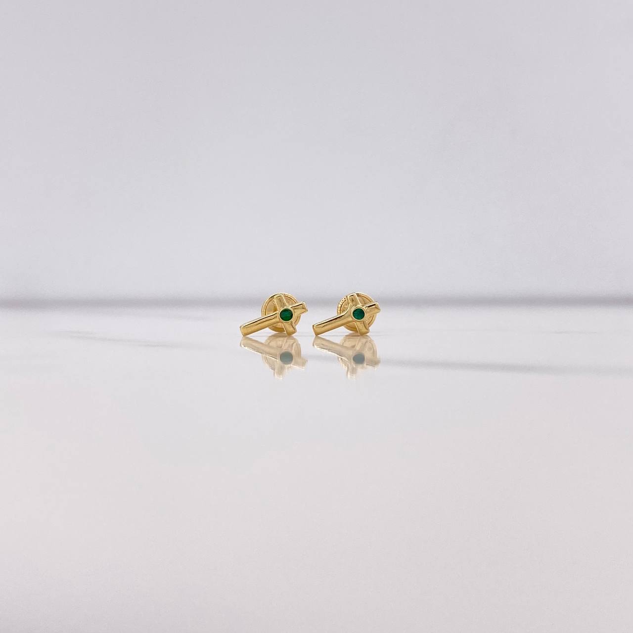 Topos Cruz Lisa 0.6gr / Circon Verde Oro Amarillo $