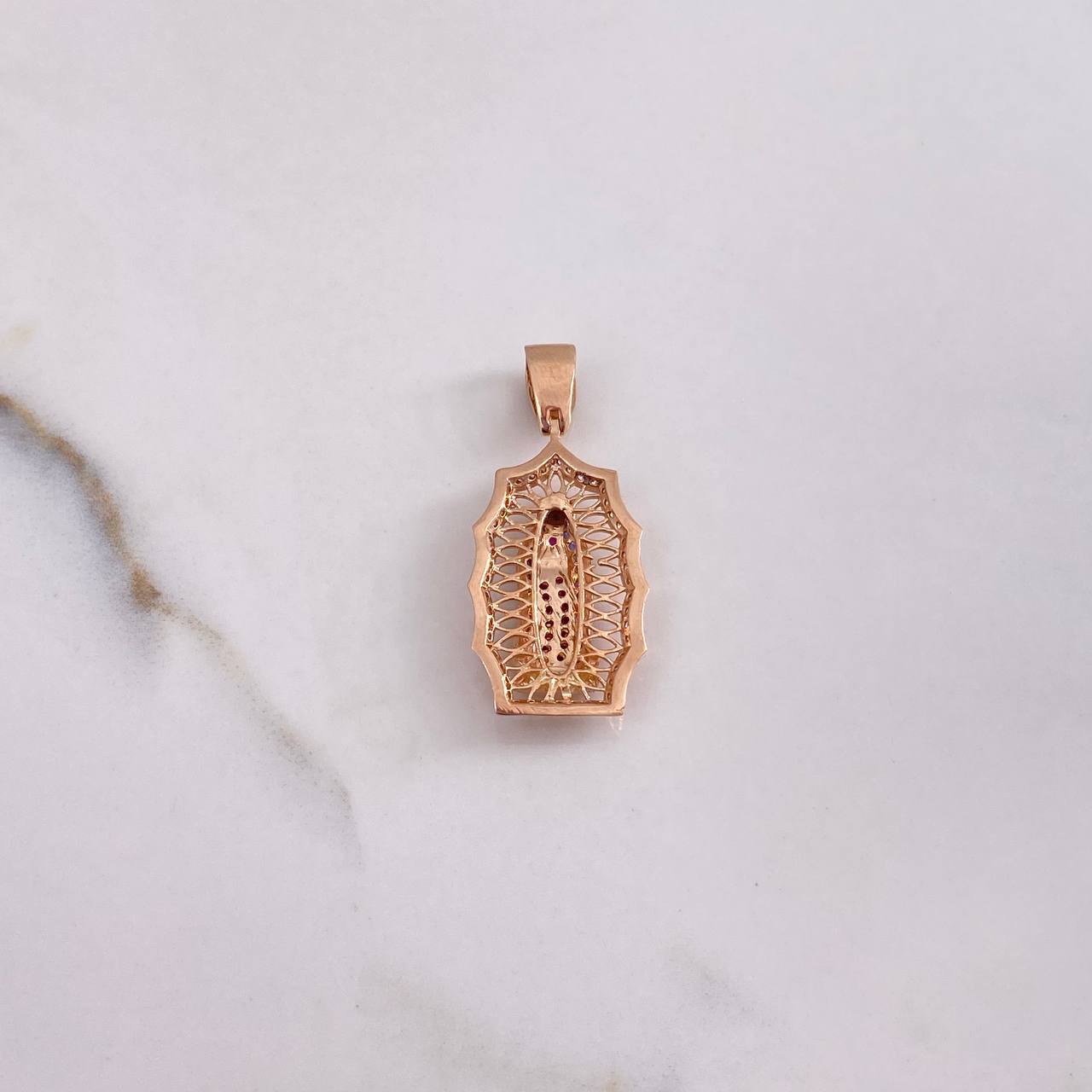 Dije Virgen Guadalupe 4.7gr / 3.7cm / Circones Blancos Azules Fucsias Oro Rosa $