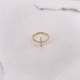 Anillo Cruz  1.5gr / T7 / Circones Blancos Oro Amarillo $