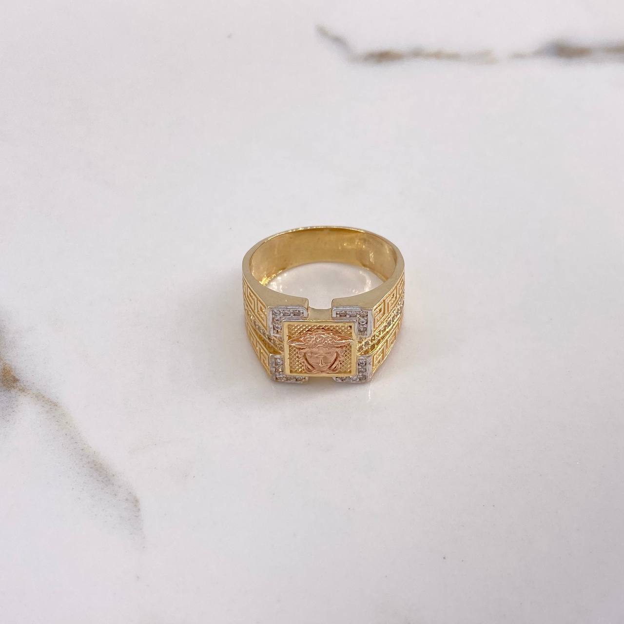 Anillo Tribal Medusa 8gr / T9 1/2 / Circones Blancos Tres Oros $
