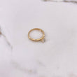 Anillo Linea Curva 2.05gr / T6 1/2 / Circones Blancos Oro Amarillo $