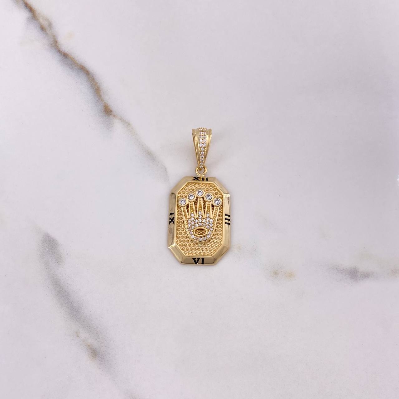 Dije Placa Corona RX 8.6gr / 4cm / Circones Blancos Oro Amarillo $