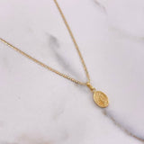 Cadena Escalera Plana 1.35gr / 45cm + Dije Virgen Milagrosa 0.45gr / 1.8cm / Tres Oros (Oferta) $