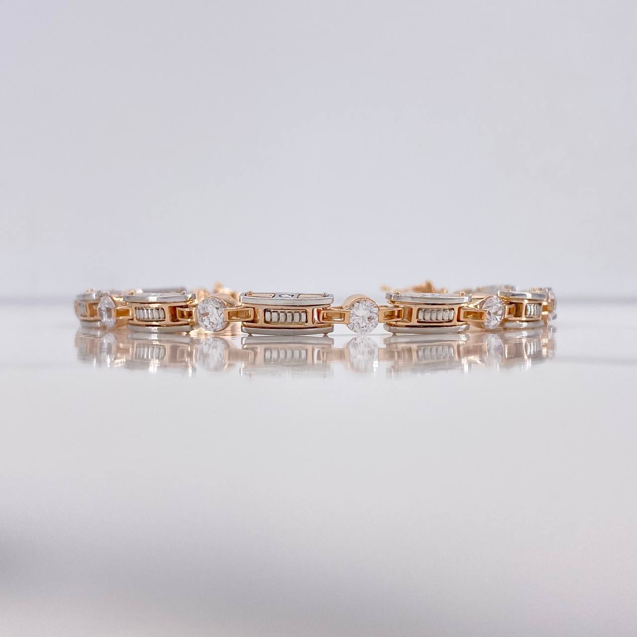 Pulso Rustico Tornillo 24.05gr / 20cm / 5mm Circones Blancos Dos Oros Blanco Rosa $