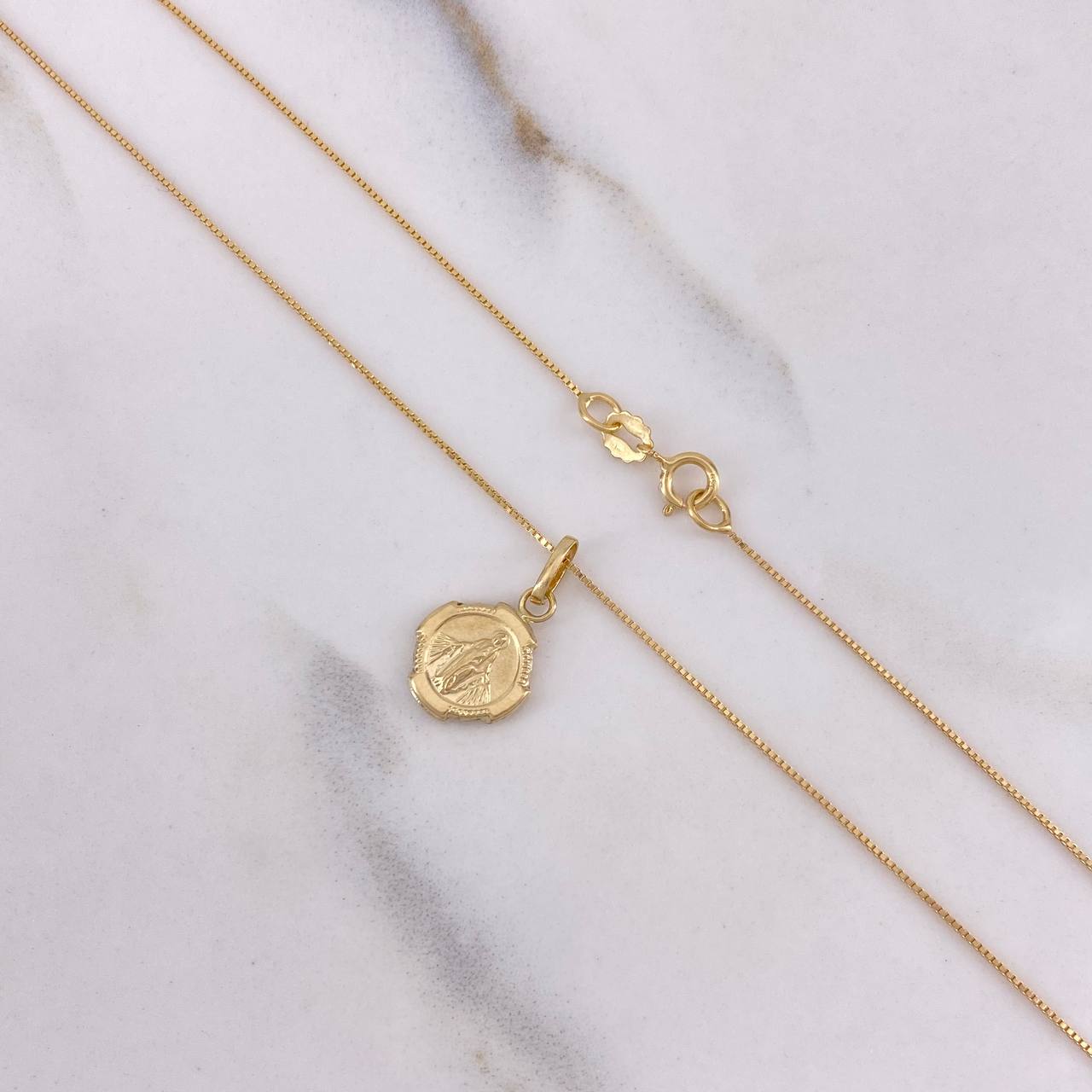 Cadena Veneciana 1.3gr / 50cm + Dije Virgen Milagrosa 0.45gr / 1.7cm / Oro Amarillo (Oferta) $