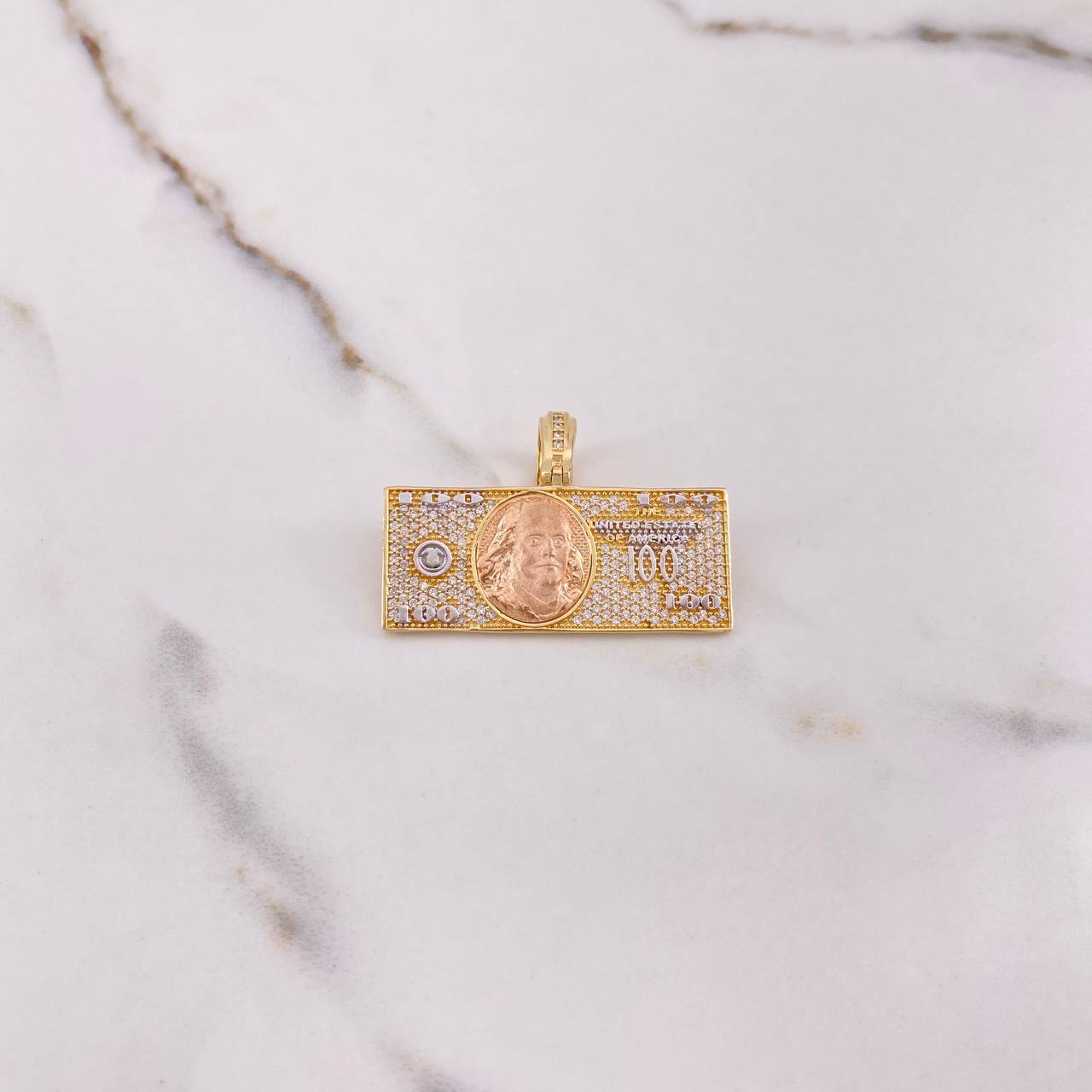 Dije 100 Dolares 10gr / 4cm / Circones Blancos Tres Oros &