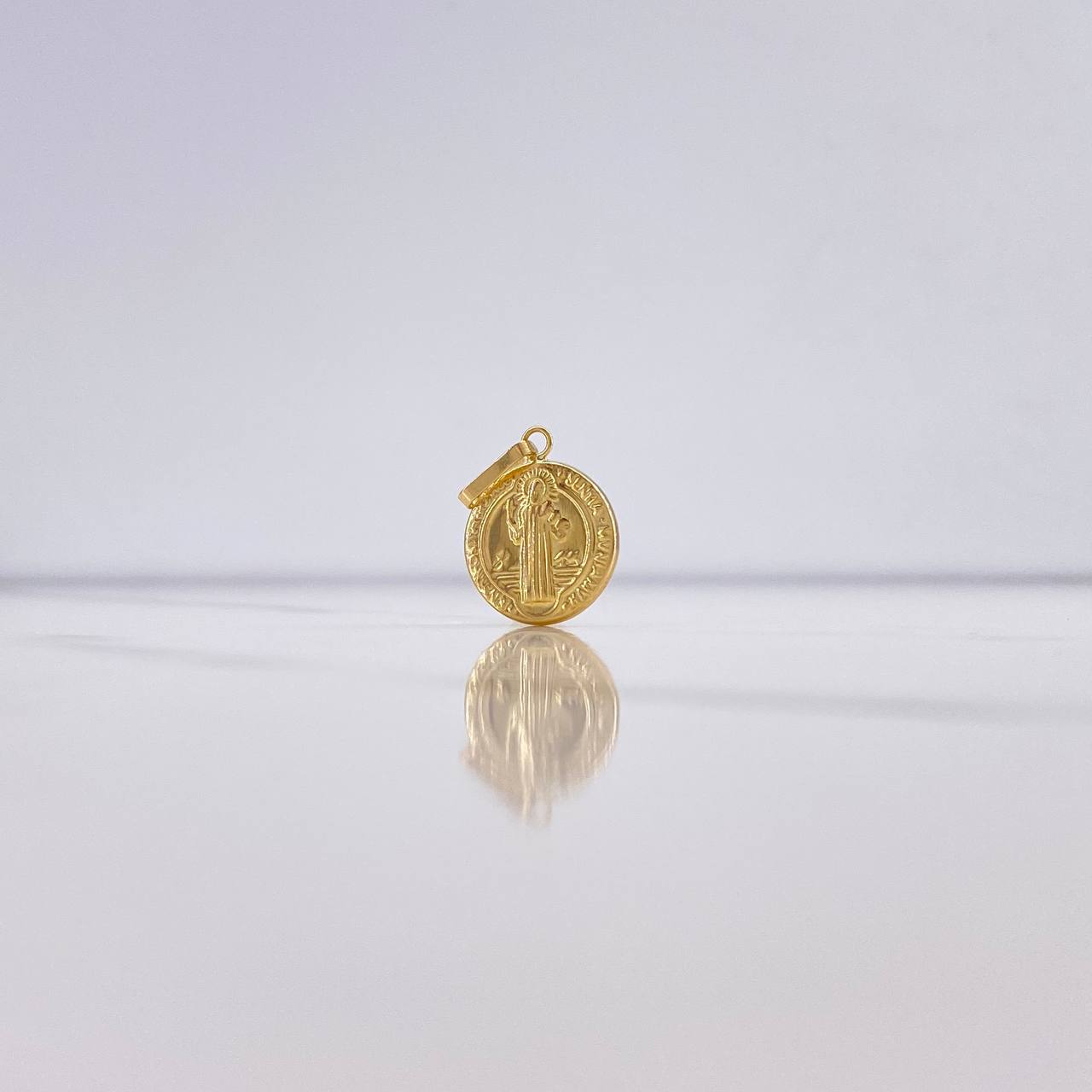 Dije San Benito 0.95gr / 2.3cm / Troquelada Oro Amarillo &