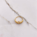 Anillo 15s Corona  3.1gr / T7 1/4  / Circones Blancos  Dos Oros Amarillo Blanco &