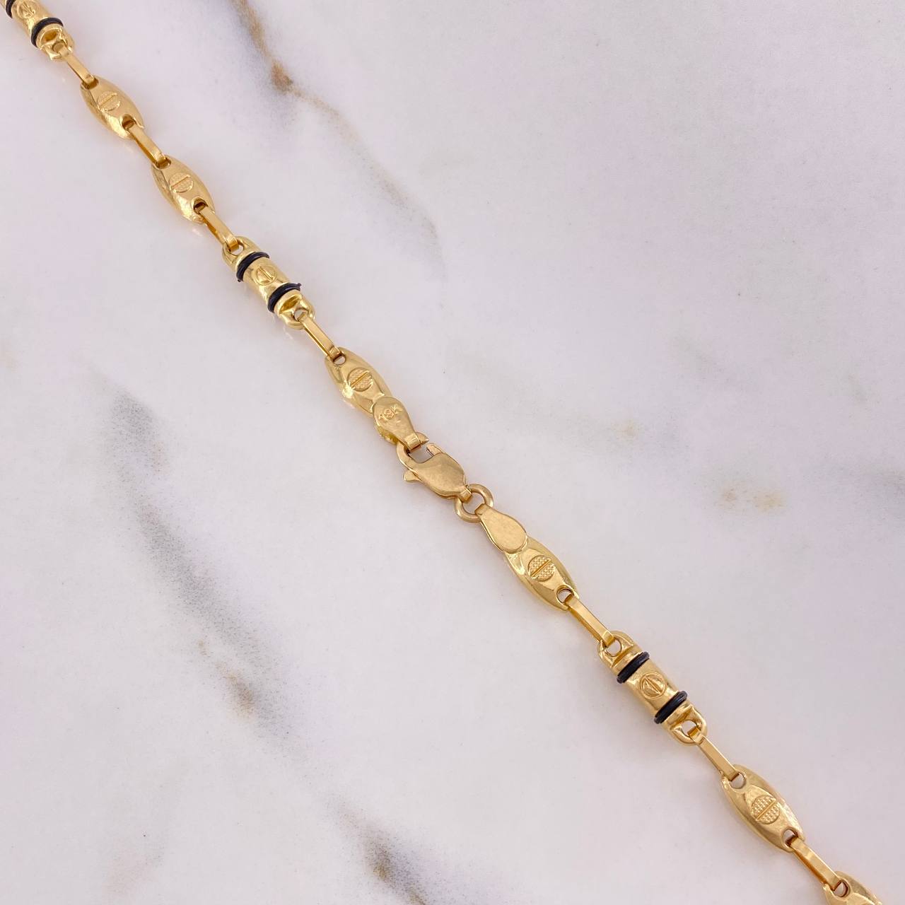Cadena Rustica Barril 14.1gr / 60cm / Cauchos Negros Oro Amarillo $