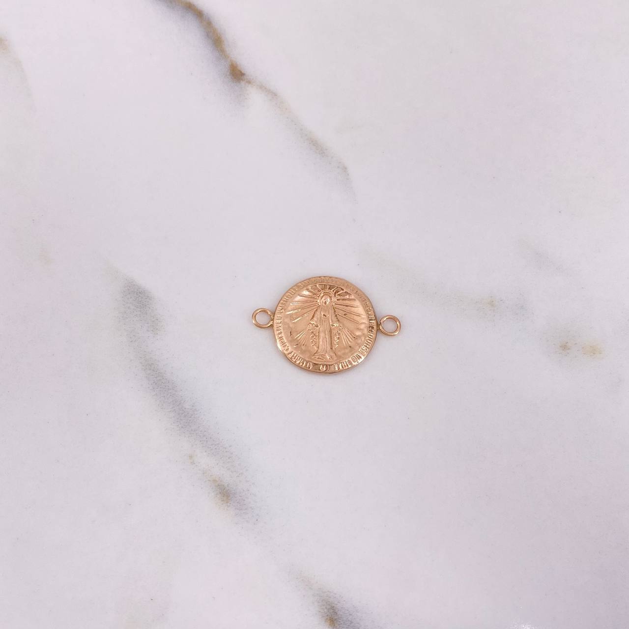 Herraje Virgen Milagrosa 1.15gr / 2.4cm / Troquelado Oro Rosa &