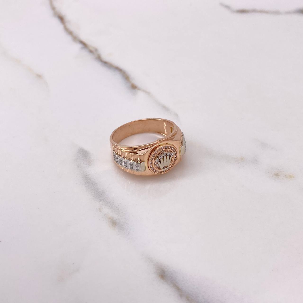 Anillo Correa Corona 9.55gr / T11 1/2 / Circones Blancos Dos Oros Blanco Rosa $
