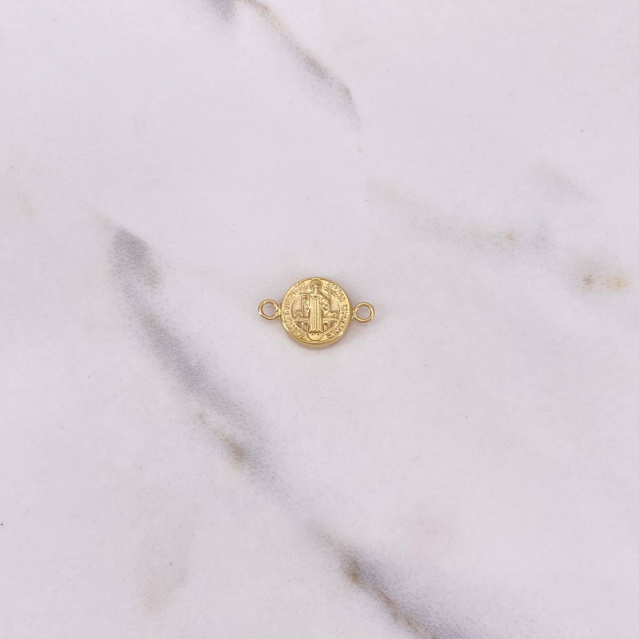 Herraje San Benito 0.55gr / 1.7cm / Troquelado Oro Amarillo &