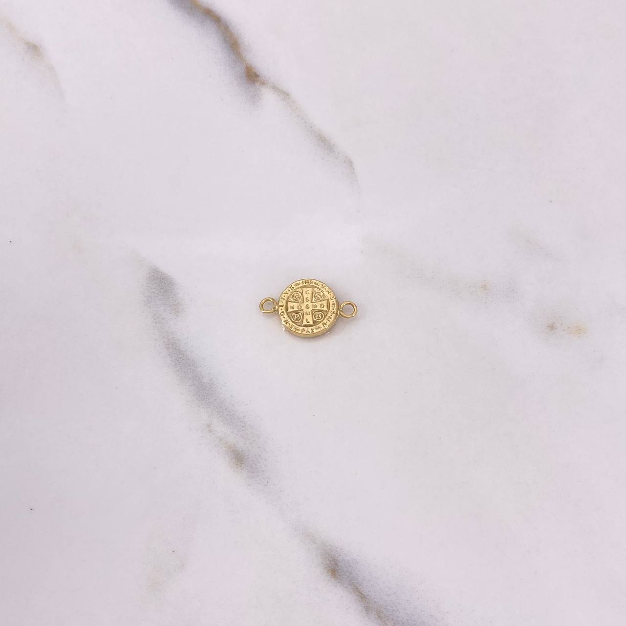 Herraje San Benito 0.55gr / 1.7cm / Troquelado Oro Amarillo &