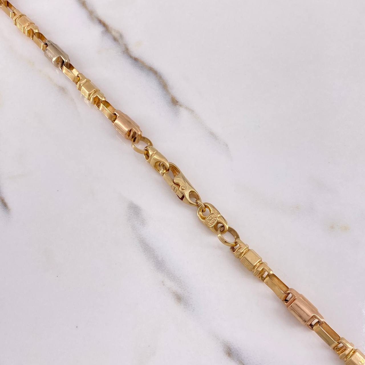 Cadena Rustica 31.45gr / 70cm / 6mm Barril Escamado Tres Oros $