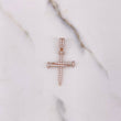 Dije Cruz Clavos 1.85gr / 3.5cm / Circones Blancos Oro Rosa $
