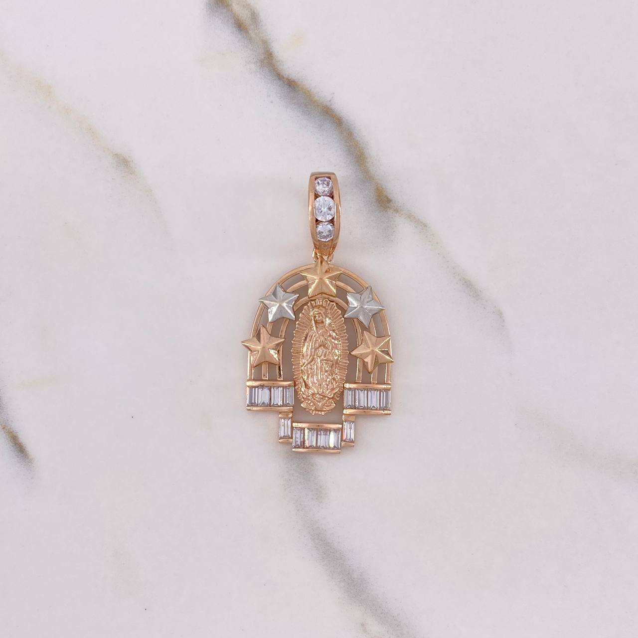 Dije Virgen Guadalupe 10.55gr / 4.5cm / Circones Blancos Dos Oros Blanco Rosa $