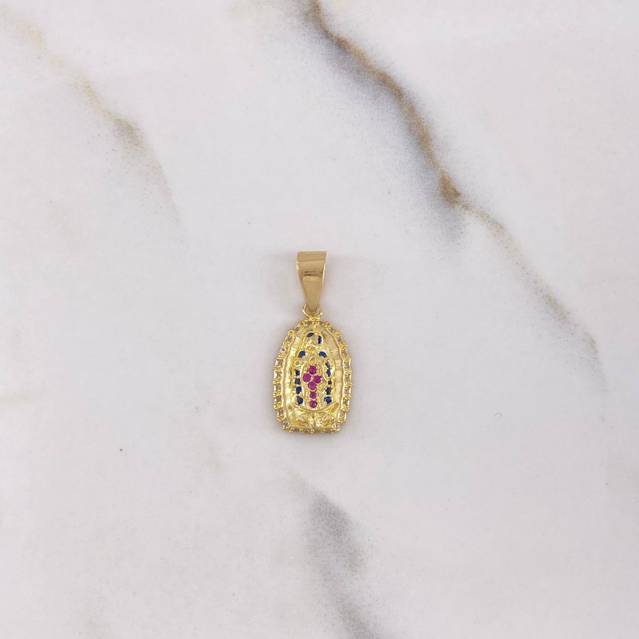 Dije Virgen Guadalupe 1.8gr / 2.2cm / Circones Blancos Azules Fucsias Oro Amarillo &