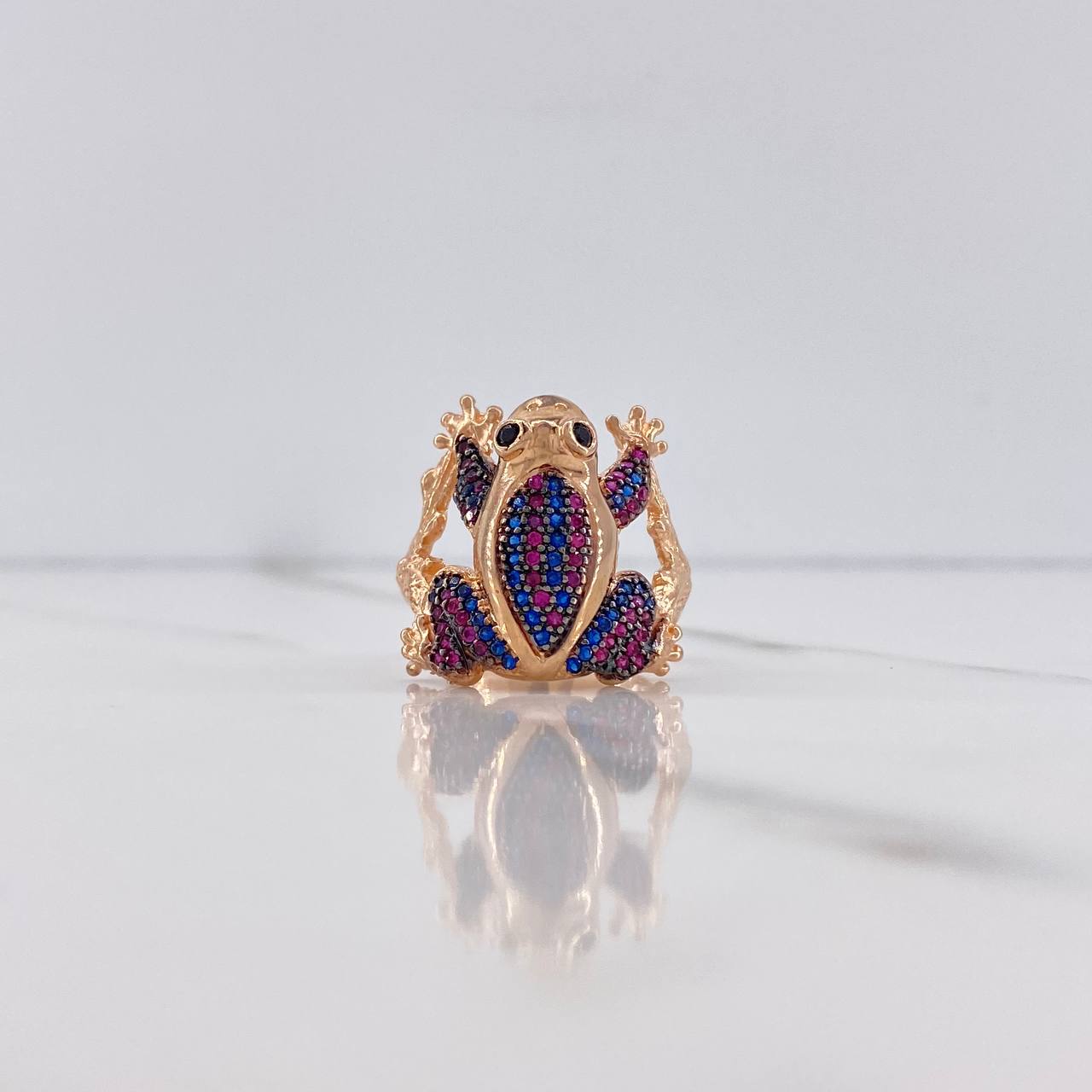 Anillo Rana 7.3gr / T6 1/2 / Circones Fucsias Azules Negros Oro Rosa $