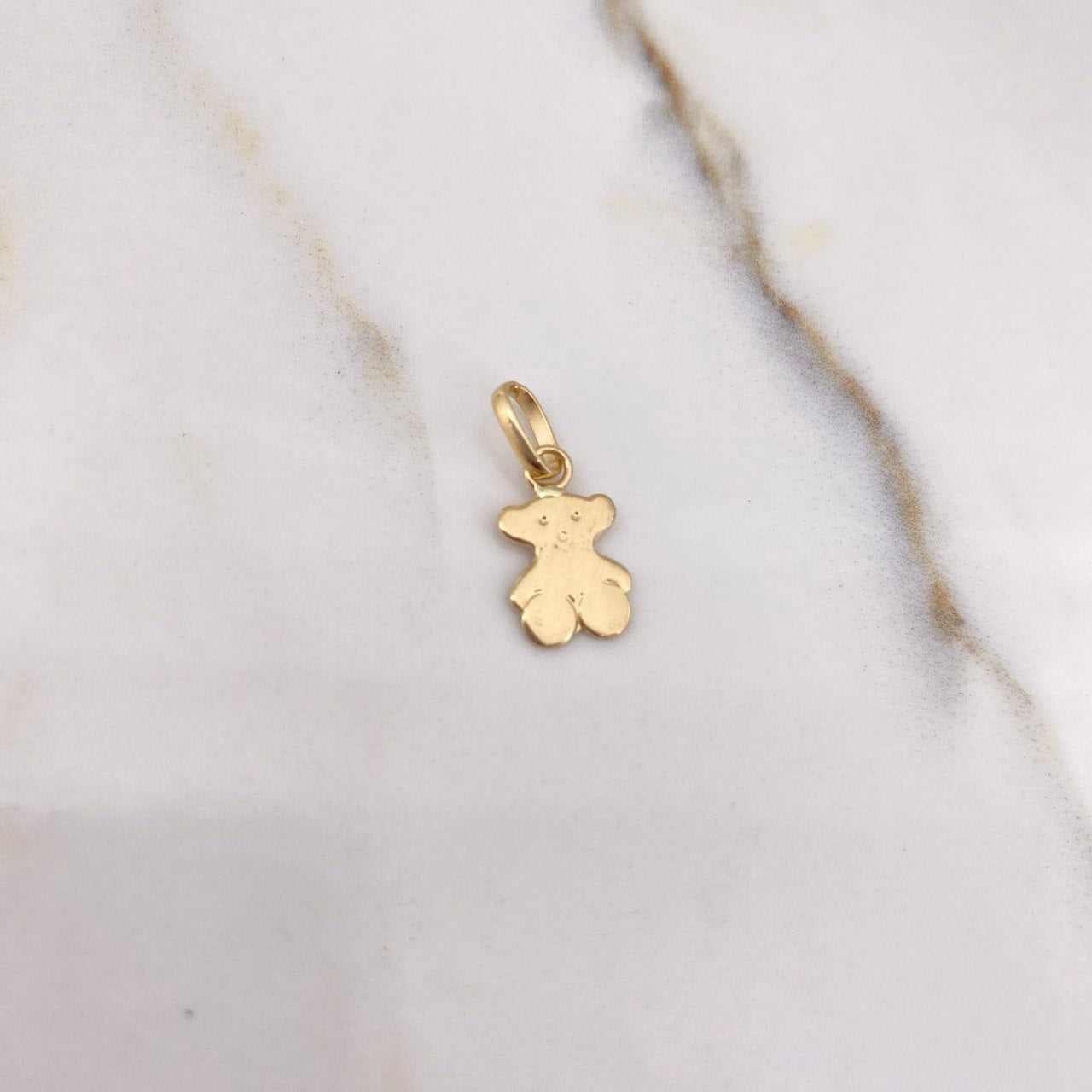 Dije Oso Ts 0.65gr / 1.6cm / Plano Oro Amarillo &