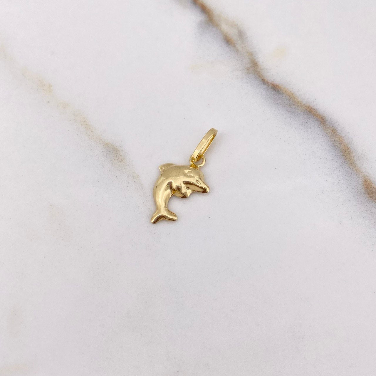 Dije Delfin 0.45gr / 1.8cm / Liso Oro Amarillo &