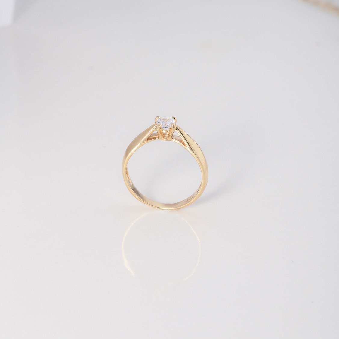 Anillo Solitario Arco 2.3gr / T6 / Circon Blanco Oro Amarillo $
