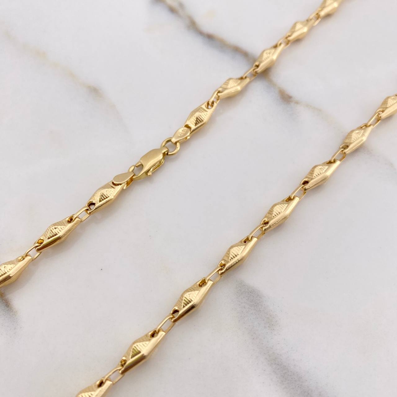 Cadena Rustica Piramide 12gr / 65cm / 4mm Rayada Oro Amarillo &