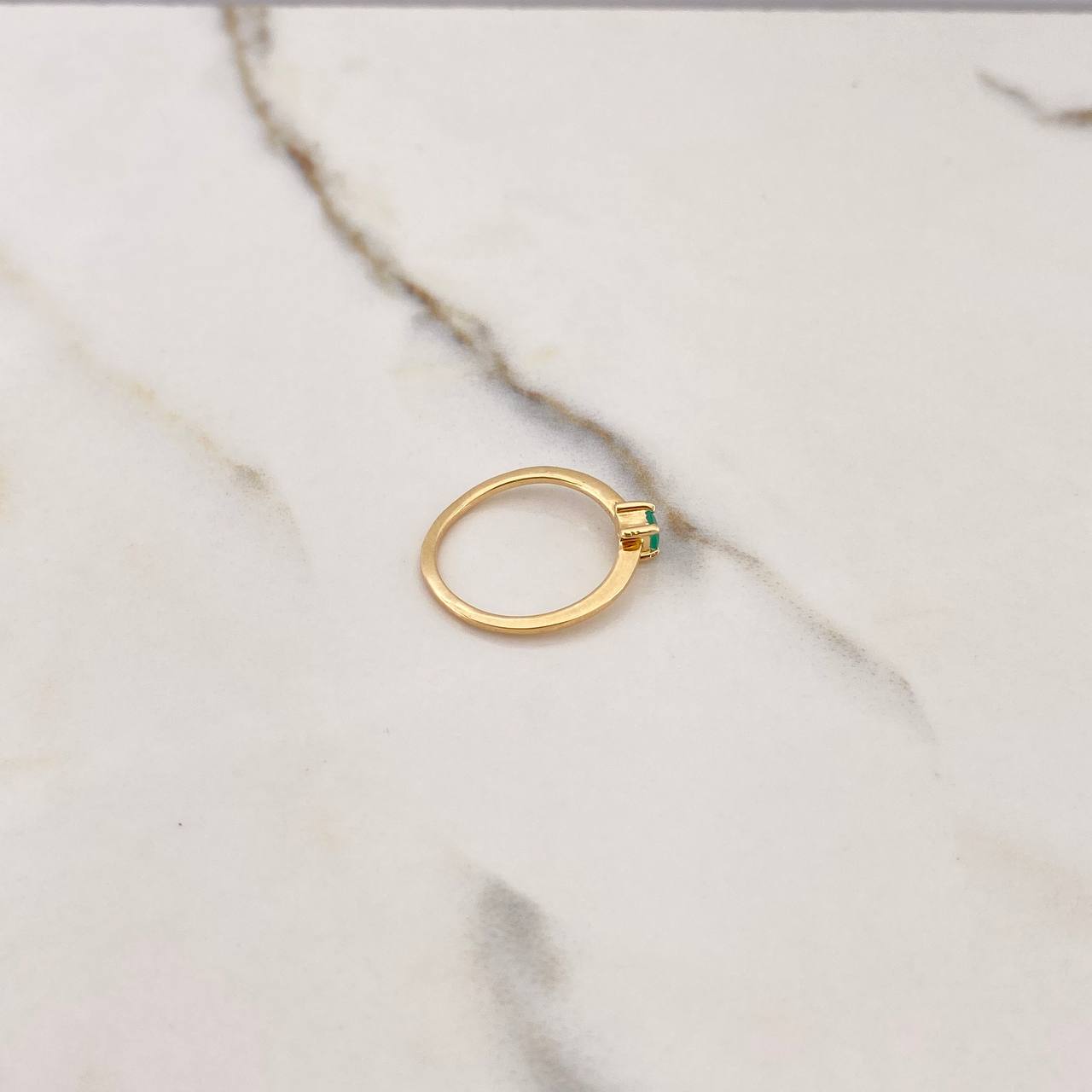 Anillo Solitario Cuadrado 1.95gr / T7 / Esmeralda 0.22Qts Oro Amarillo (Joya) &