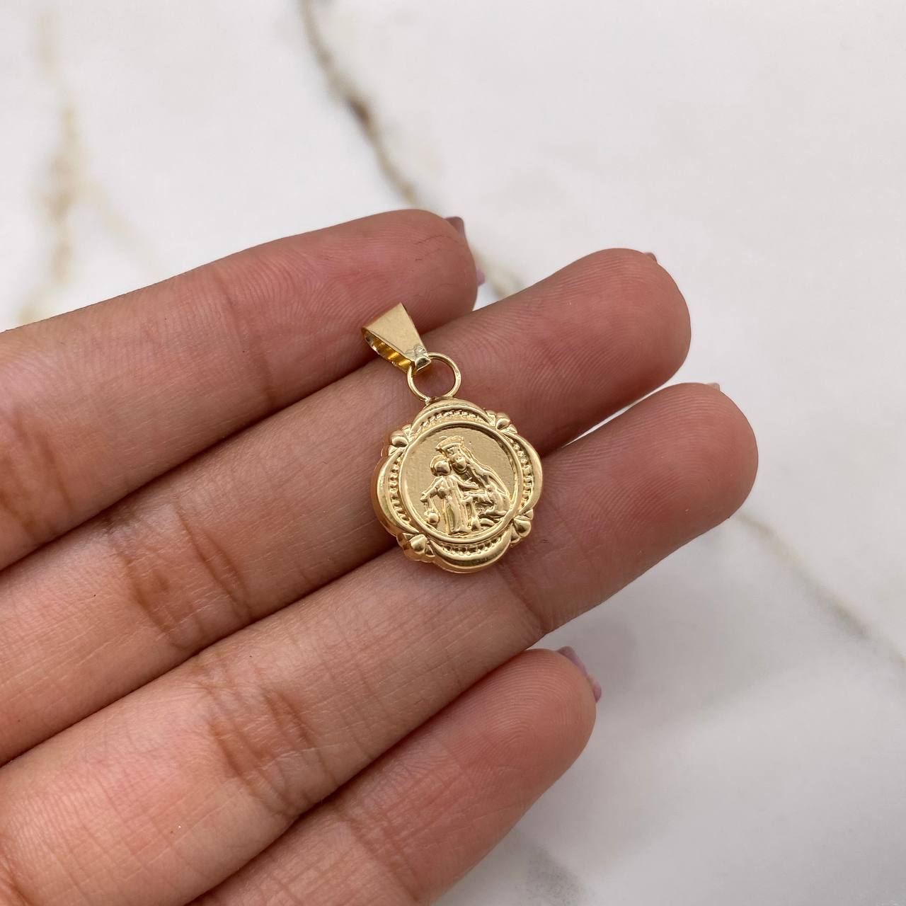 Dije Virgen del Carmen 1.05gr / 2.3cm / Troquelado Oro Amarillo &