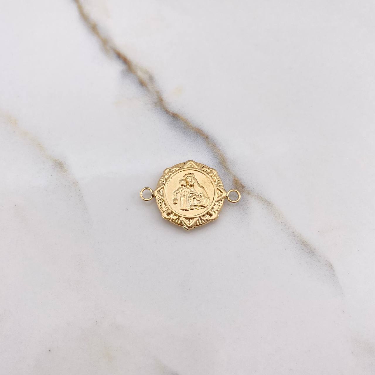 Herraje Virgen del Carmen 1.55gr / 2.3cm / Troquelado Oro Amarillo &