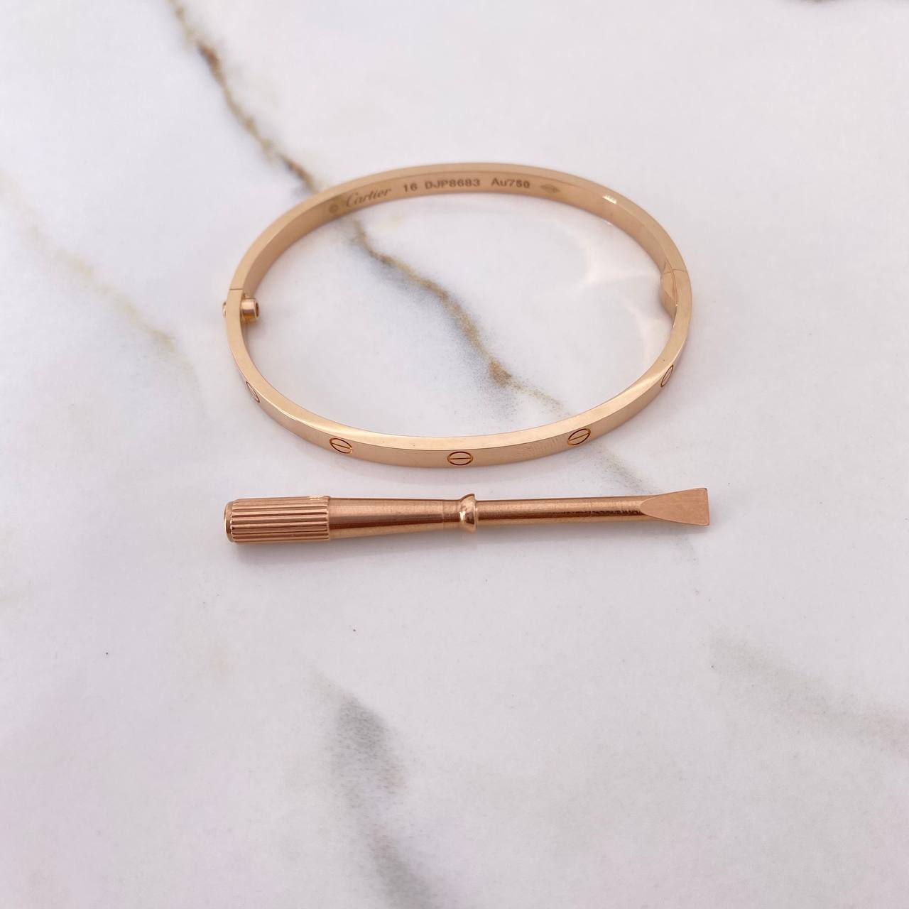 Pulso Aro Tornillo 6.65gr / 17cm / Oro Rosa +4 18K $